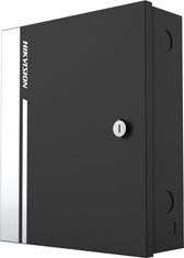 Hikvision kontroler prolaza za 1 vrata; mogućnost spajanja 2 čitača kartica (Wiegand interface); kapacitet 10.000 Kartica; pamti do 50.000 događaja; komunikacija TCP/IP; napajanje 12VDC